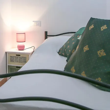 - Battilana Terrace Apartment *